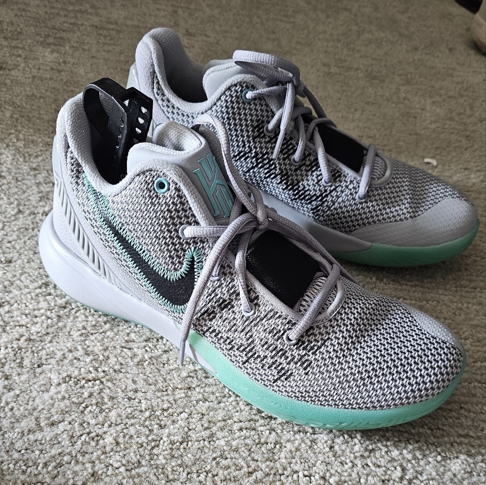 Nike Kyrie Flytrap - image 1